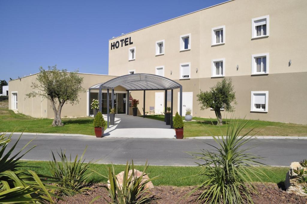Hotel le Caiman Pierrelatte Esterno foto